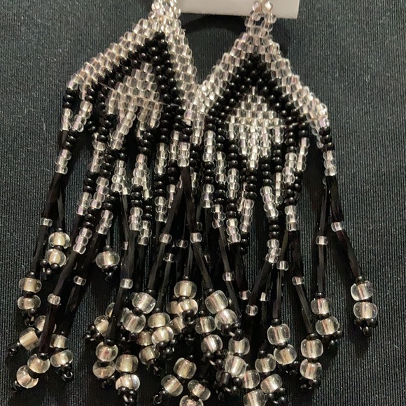 Huichol earrings - Picture 2 of 8